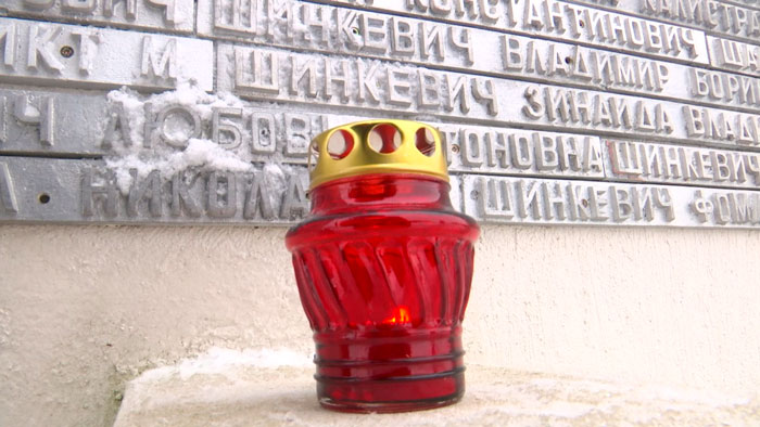 Ровно 80 лет назад фашисты сожгли деревню Зиняки в Щучинском районе. Страшной смертью умерли 484 человека