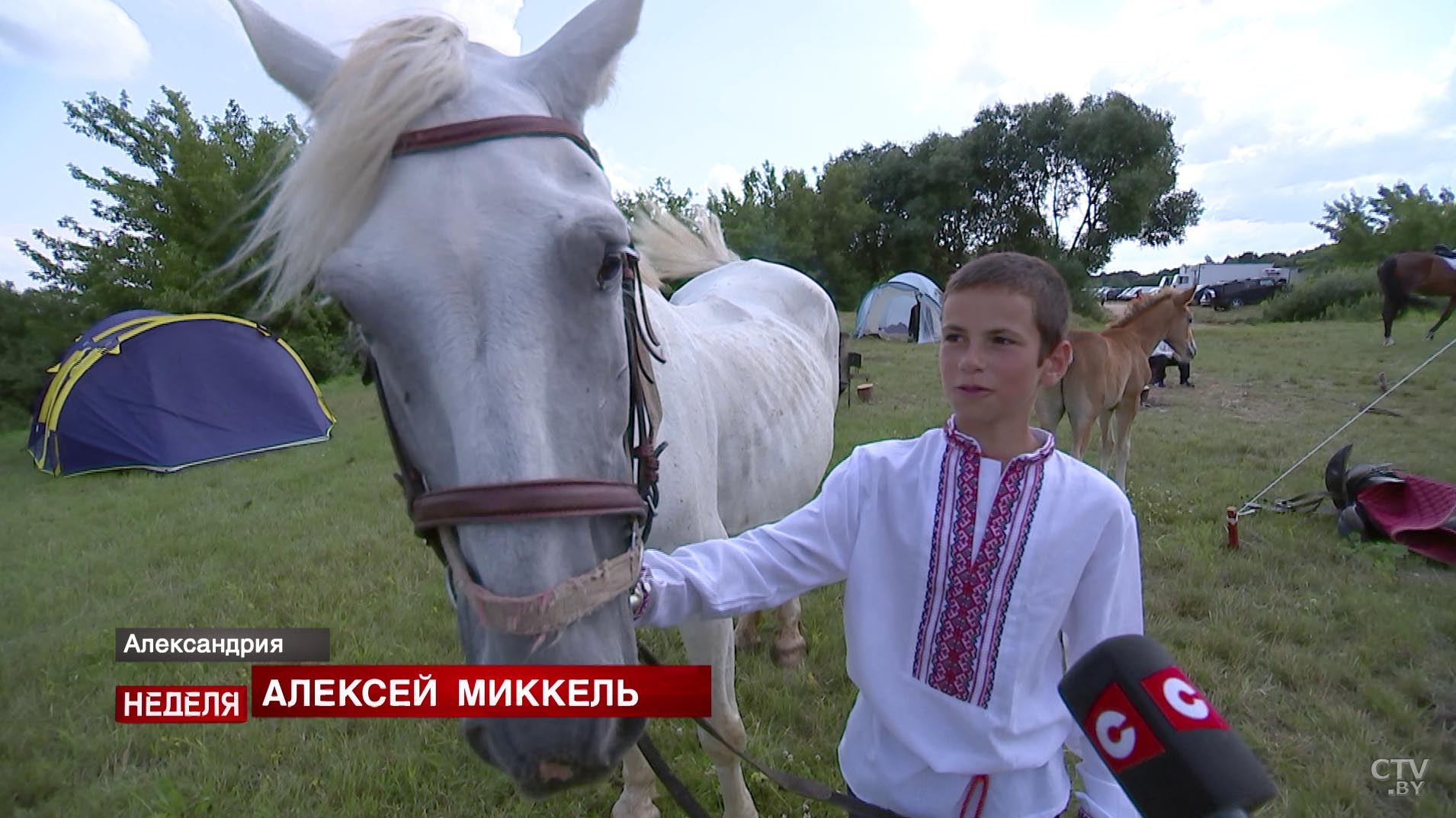 «Меня в первый раз посадили верхом в два года». Кто те дети, которые выступали верхом в Александрии?-6