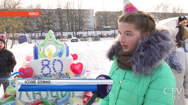 «Уже вываливалась вот так». Подробности спасения 4-летней девочки в Гомеле