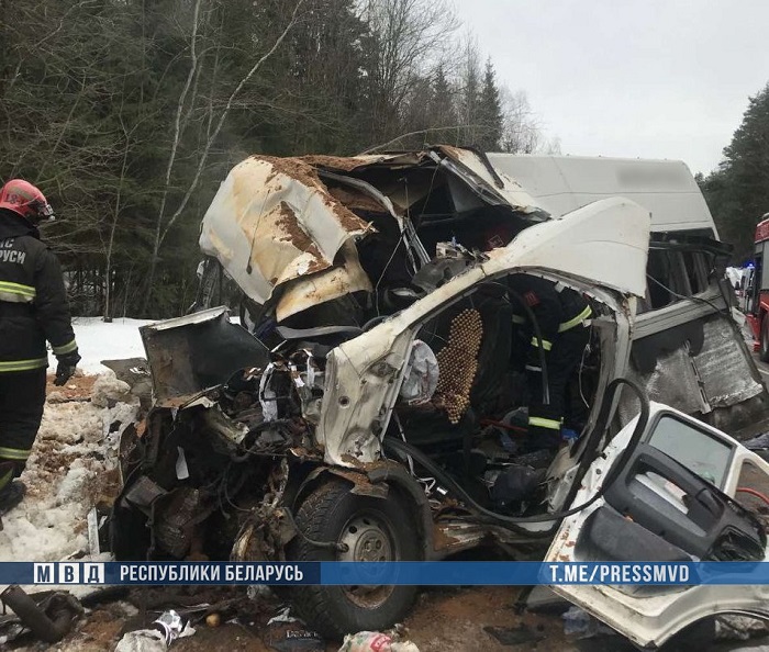 В ДТП в Смолевичском районе погибли 11 человек, семь – госпитализированы