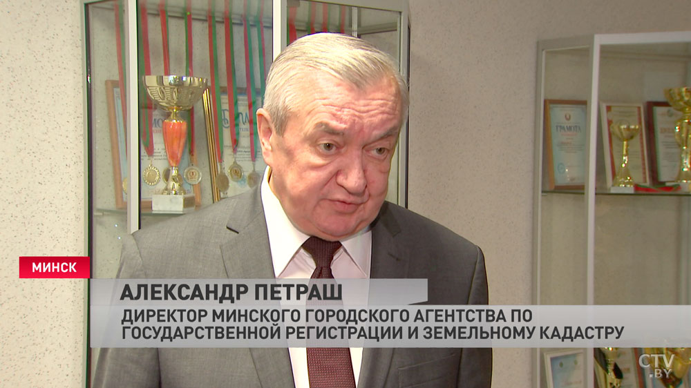 «Это очень актуально». Какие мнения высказывают белорусы по поводу изменений и дополнений в Конституцию?-1