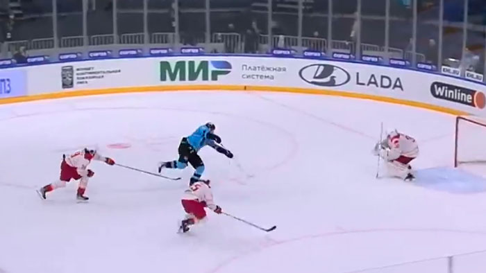 «Динамо» обыграло «Куньлунь» в домашнем матче чемпионата КХЛ