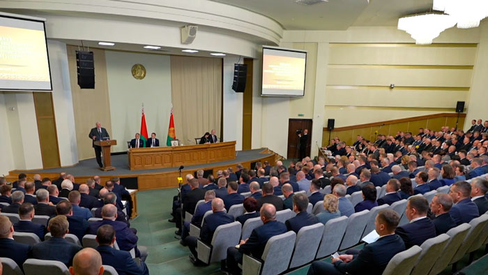 Всё будет ужесточено до предела! Лукашенко поручил навести в АПК Витебской области железный порядок