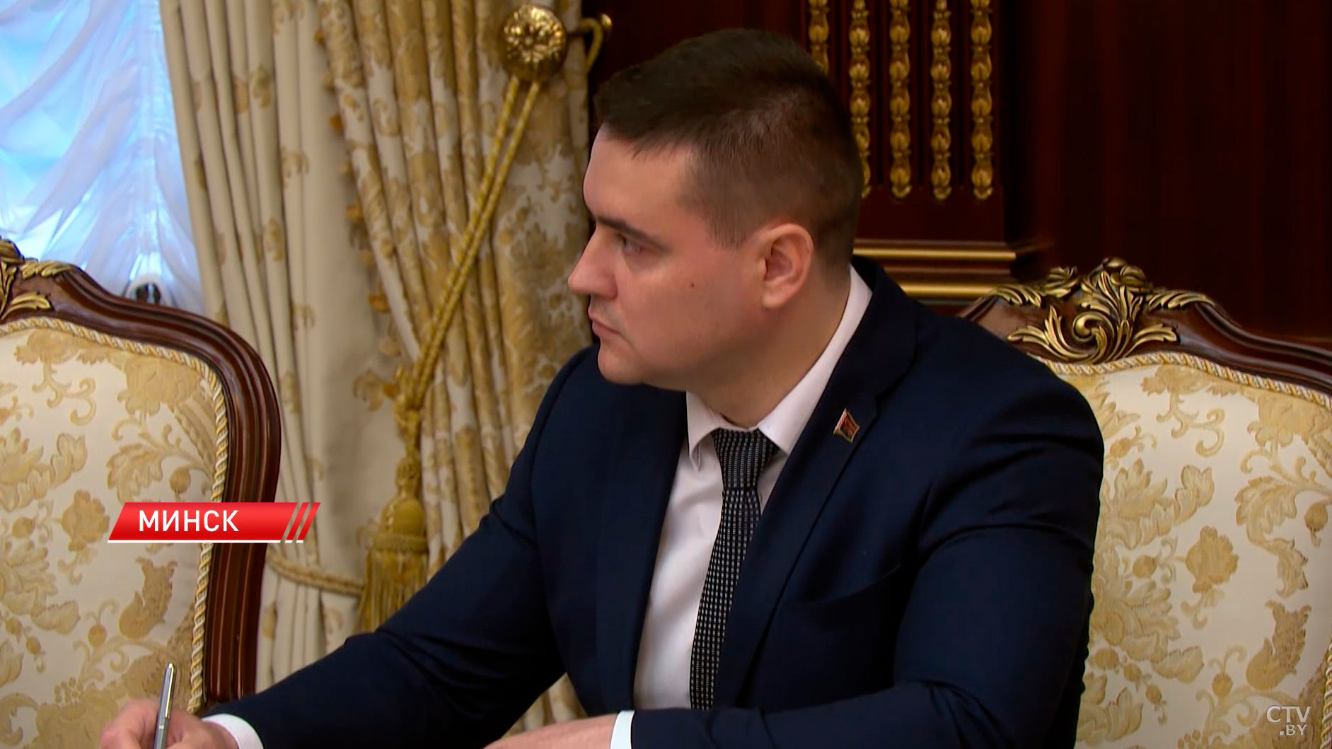 «Знаний маловато, надо ещё и удача». Лукашенко дал совет абитуриентам и их родителям-8 «Знаний маловато, надо ещё и удача». Лукашенко дал совет абитуриентам и их родителям-8