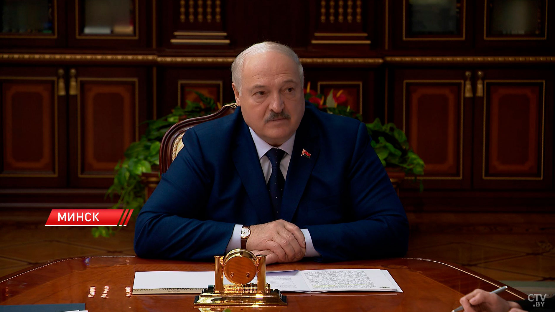 «Знаний маловато, надо ещё и удача». Лукашенко дал совет абитуриентам и их родителям-10 «Знаний маловато, надо ещё и удача». Лукашенко дал совет абитуриентам и их родителям-10