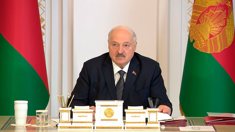 Лукашенко: я должен знать все, что происходит в Вооруженных Силах