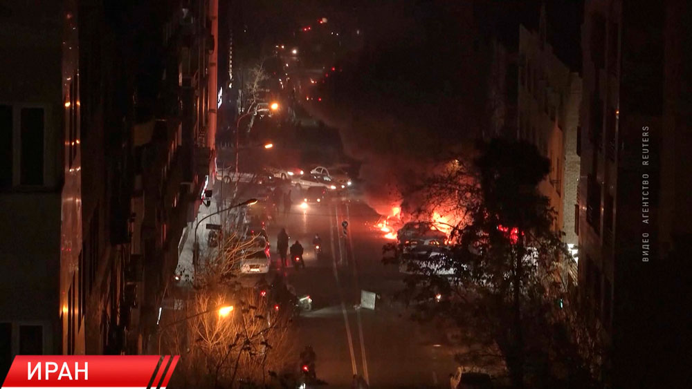 Погромщики в Иране получали деньги за убийства и поджоги-2