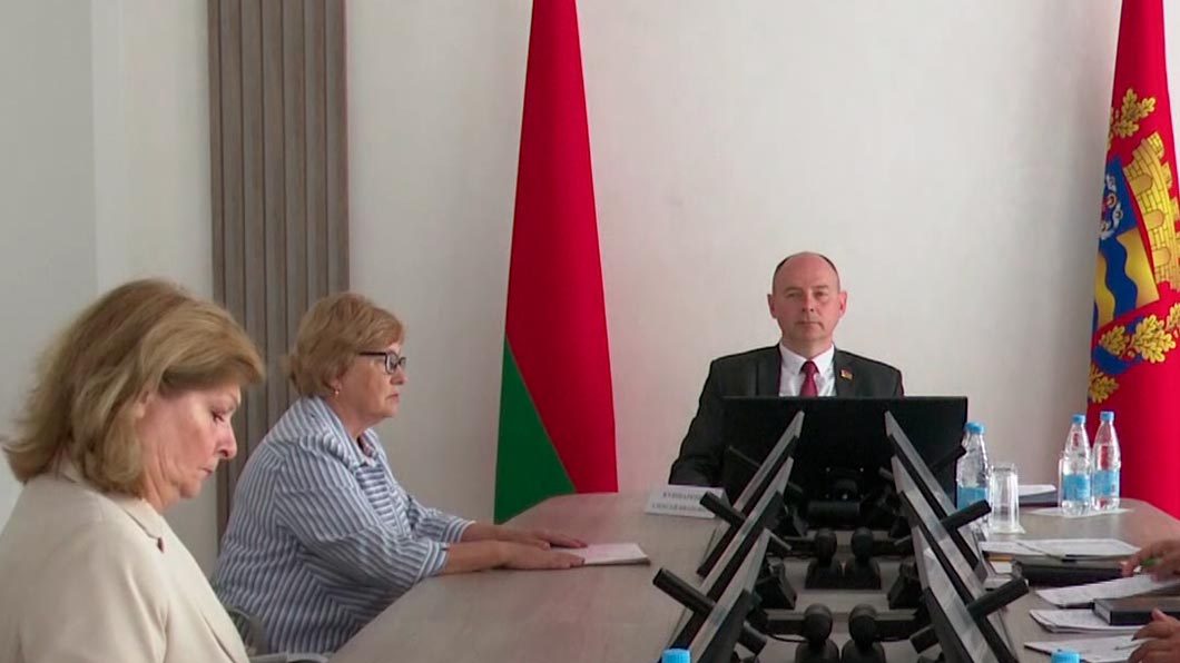 Алексей Кушнаренко провёл личный приём граждан в Слуцке