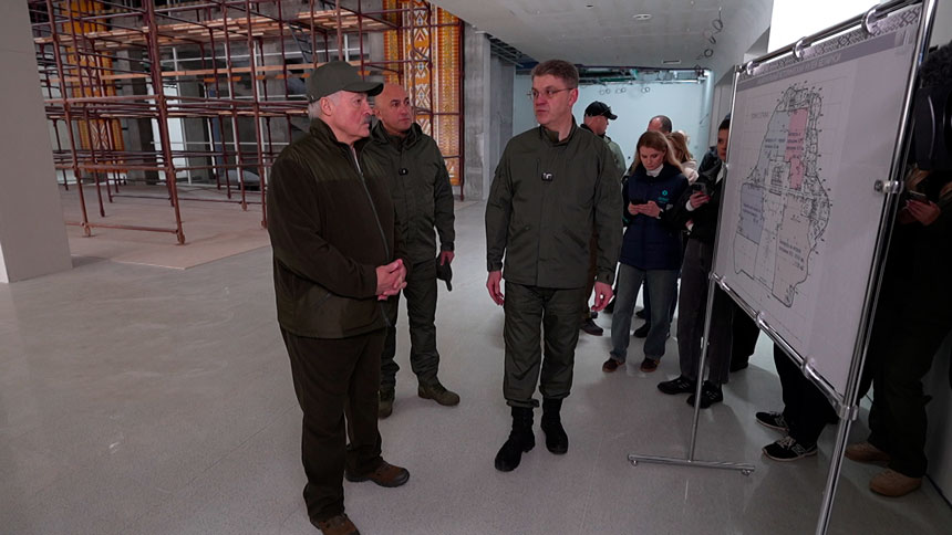 Лукашенко оценил ход стройки Национального исторического музея