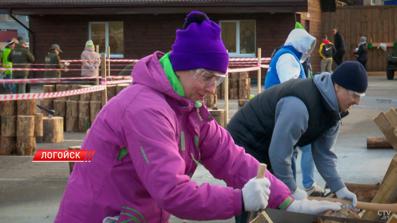 Команда СТВ готовится к чемпионату по колке дров среди СМИ-2