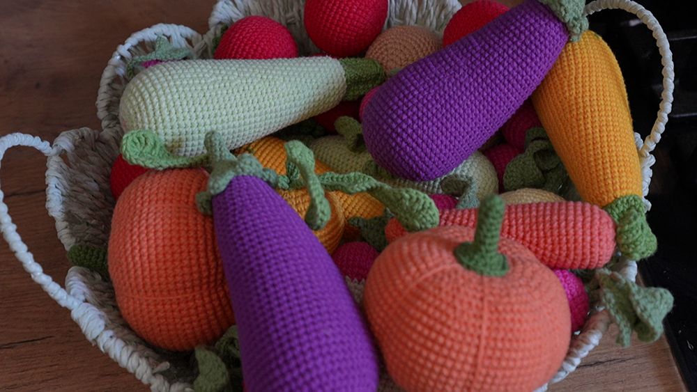 Эти вязаные игрушки легко спутать с настоящей едой – посмотрите, что создает белоруска