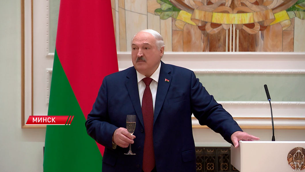 Лукашенко – учителям: никакой бюрократии быть не должно, всё должно быть по-человечески и нормально-4