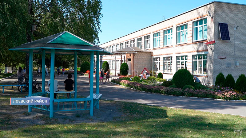 «Окна блестят, полы начищены» – как школы Беларуси встречают новый учебный год-8