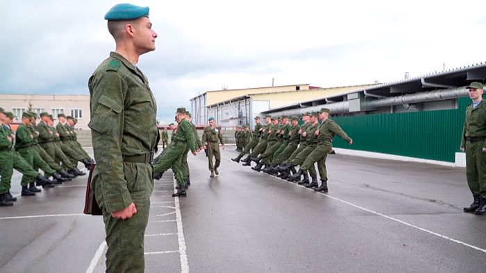 В Беларуси на военную службу призовут офицеров запаса – Указ Президента