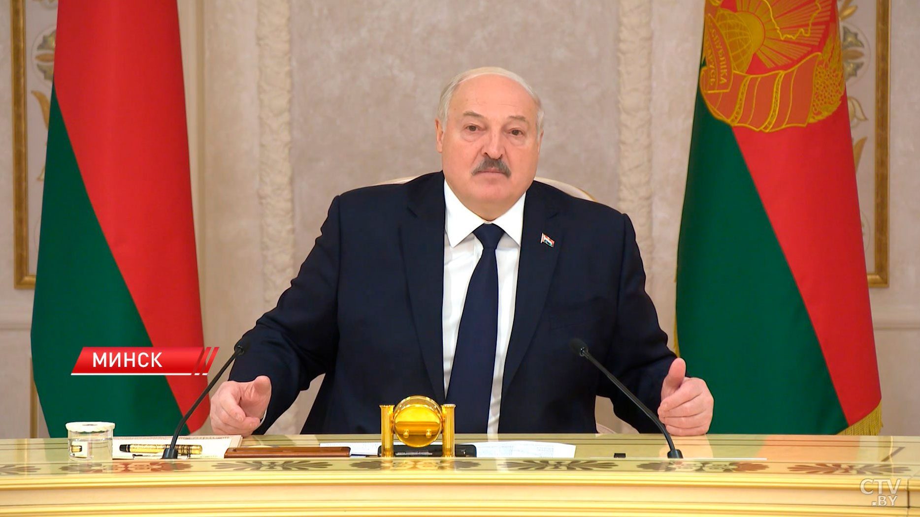 Лукашенко: «Белорусов за Россию агитировать не надо»-2