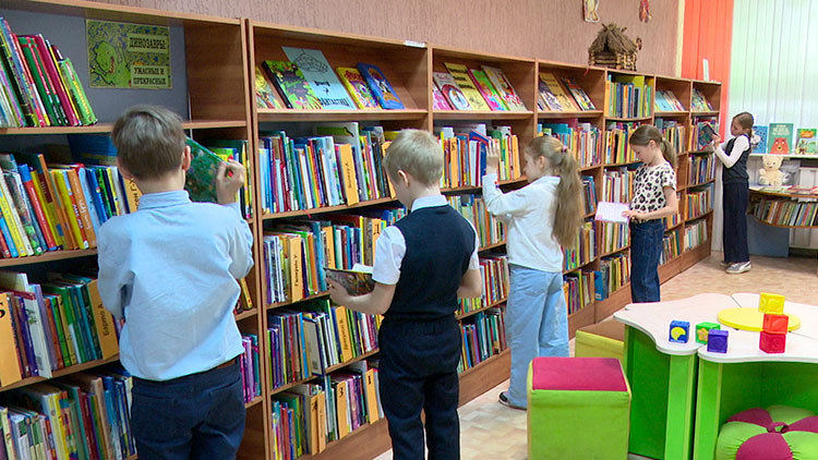 Как привить ребёнку любовь к чтению? Рассказала создатель детского книжного клуба
