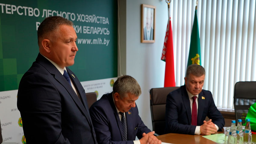 Коллективу Министерства лесного хозяйства представили нового руководителя