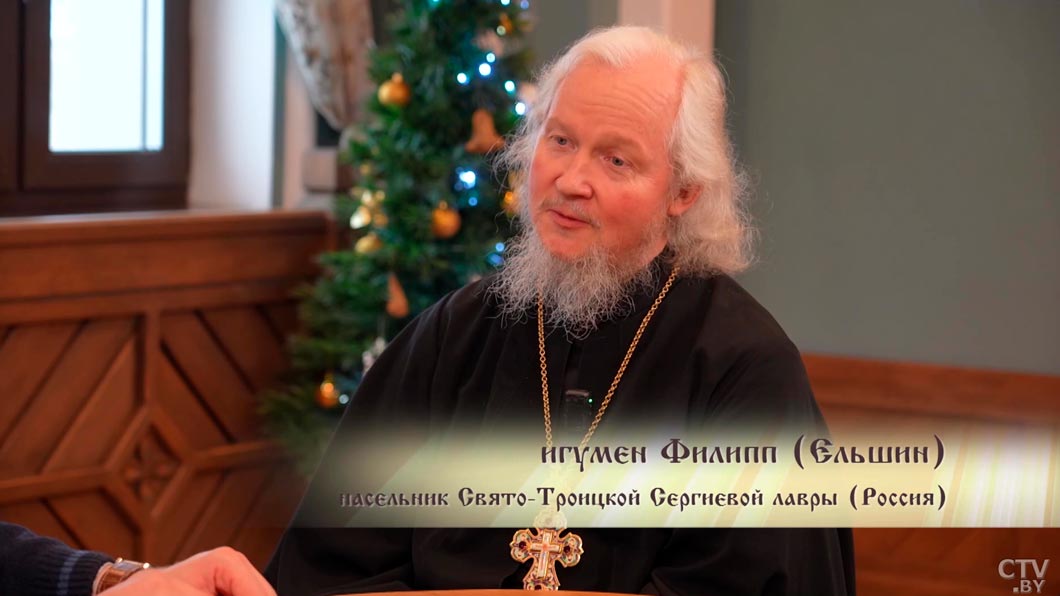 Присутствие Божьего света на Земле – о Святках рассказали насельники Свято-Троицкой Сергиевой лавры-2