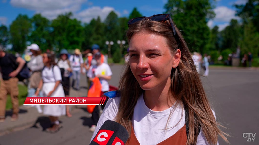 Девять дней шли ради цели! Десятки тысяч верующих прибыли в Будслав, чтобы поклониться святыне -6