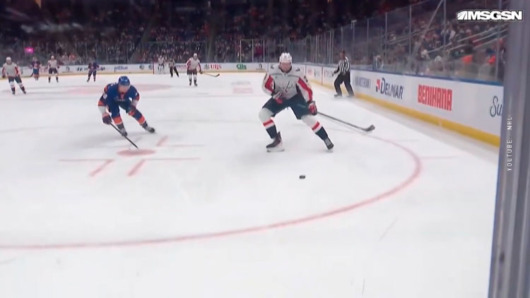 Алексей Протас помог своему клубу одержать победу в матче НХЛ