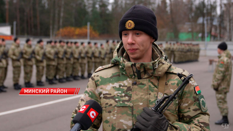 Более тысячи новобранцев внутренних войск МВД приняли присягу-4