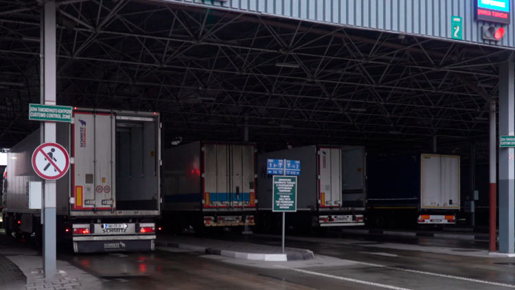 Брестские таможенники пресекли попытку незаконного ввоза крупной партии детского питания