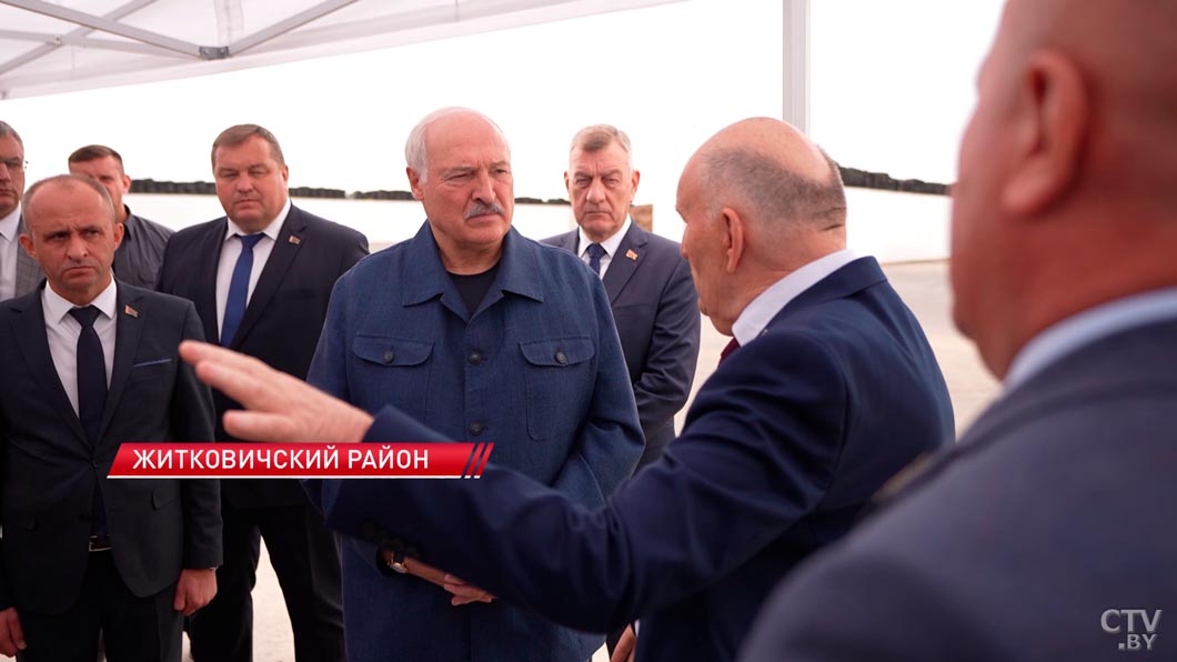 «Время отходить от «хотелок», нужен результат!» Лукашенко в хозяйстве Шруба –  главные тезисы-8