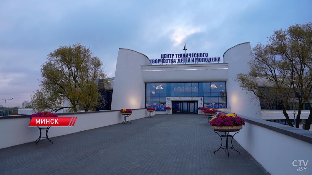 Лукашенко: откровенно скажу, чего нам не хватает – нам нужны инженеры-2