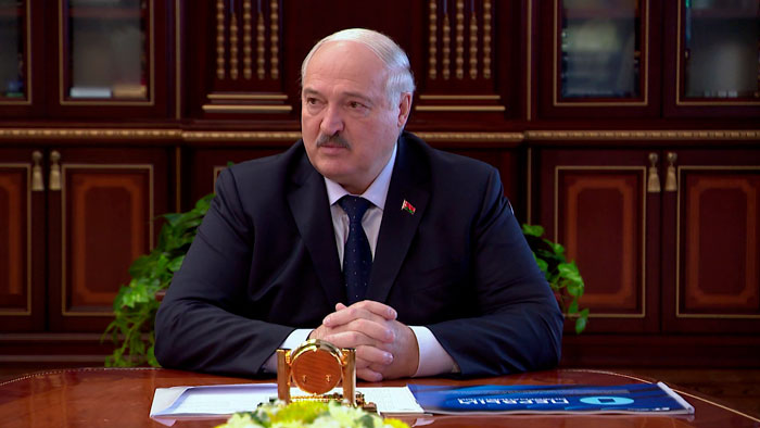 Лукашенко рассказал, как обсуждал союзный медиахолдинг с Путиным: я жестковато поставил этот вопрос Лукашенко рассказал, как обсуждал союзный медиахолдинг с Путиным: я жестковато поставил этот вопрос