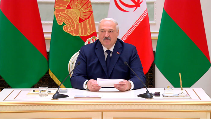 Лукашенко: Беларусь считает экономическим терроризмом незаконные санкции Запада против Минска и Тегерана