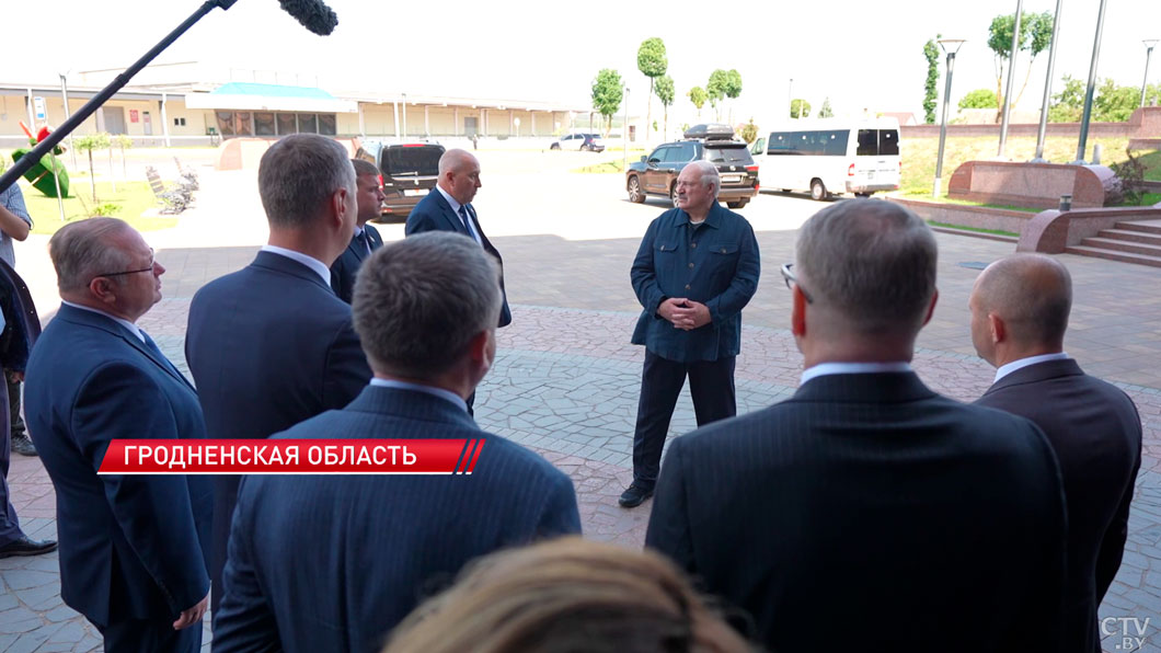 Президент дал добро расширяться – собрали главное из визита Лукашенко на «Беллакт»-30