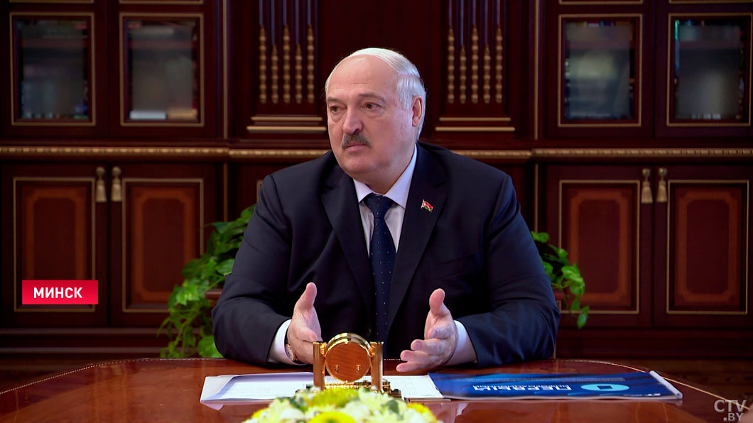 Лукашенко о роли СМИ на предстоящих выборах: я призываю вас основываться на правде-4