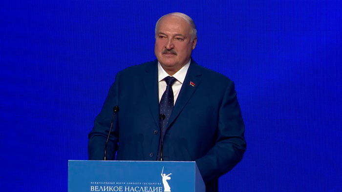 Лукашенко раскрыл подробности расследования дела о геноциде белорусов: в каждой яме – дети!
