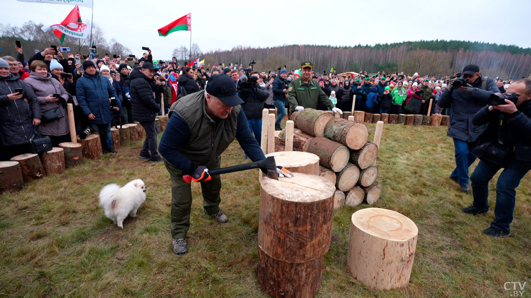 Первомай по-президентски! Вот как трудится Лукашенко – вспомнили яркие моменты-20