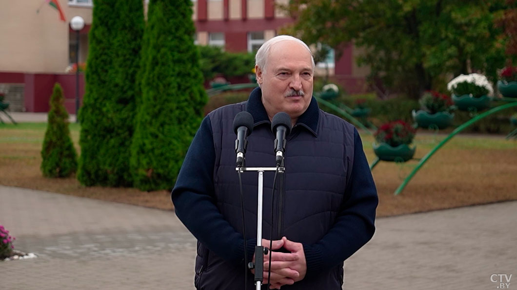 Первомай по-президентски! Вот как трудится Лукашенко – вспомнили яркие моменты-8
