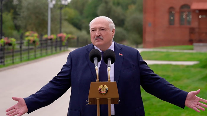 Лукашенко: Минску всего хватает, но надо лоск навести