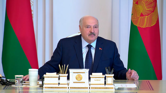 Лукашенко о своём визите в Витебскую область: разбосячились дальше некуда!