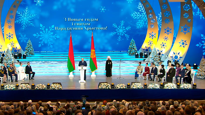 Лукашенко: нам придётся напрягаться в два раза больше, чем в предыдущем году