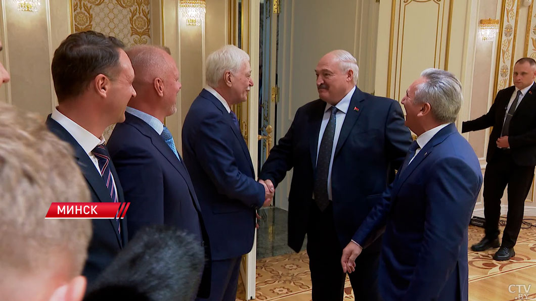«Мы кое-чему научились» – Лукашенко предложил тюменской делегации новые направления сотрудничества-2 «Мы кое-чему научились» – Лукашенко предложил тюменской делегации новые направления сотрудничества-2