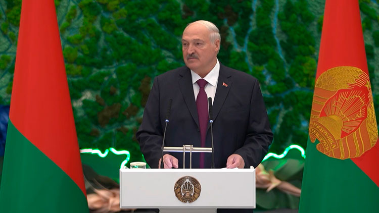 Лукашенко: Беларусь была не только сборочным цехом СССР, но и интеллектуальным центром Лукашенко: Беларусь была не только сборочным цехом СССР, но и интеллектуальным центром