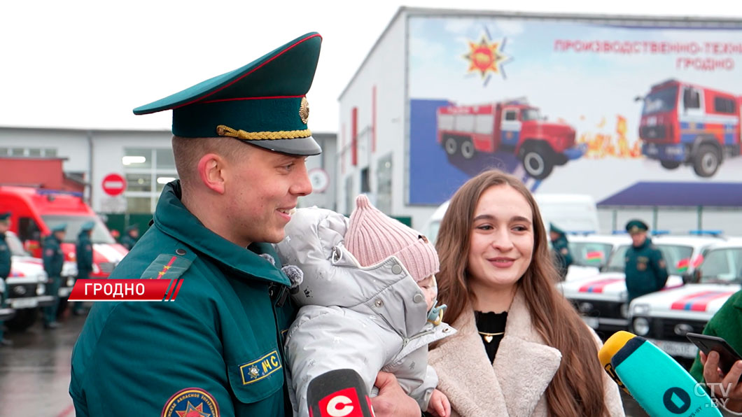 Спасателям Гродненской области вручили ключи от арендных квартир и спецтехники-8