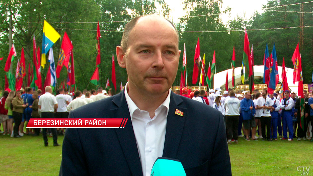 Алексей Кушнаренко пообщался с участниками областного молодёжного турфеста на Березине-6