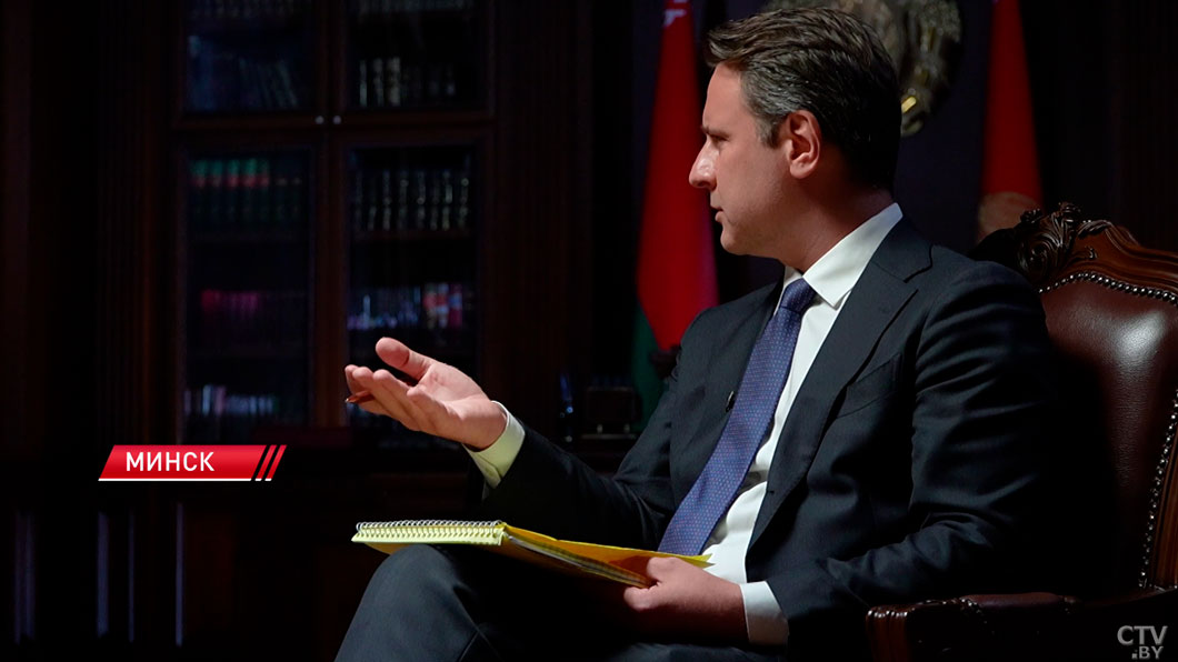 «Это было колоритно» – Саймон Шустер рассказал, как добирался в Беларусь-4 «Это было колоритно» – Саймон Шустер рассказал, как добирался в Беларусь-4