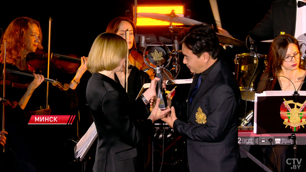 Интрига раскрыта! Кто забрал с собой Гран-при кинофестиваля «Лістапад»?-14