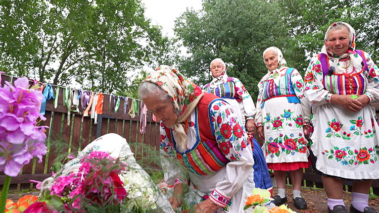 «Каменная девочка» с чудодейственной силой стоит в деревне на Полесье – история, от которой мурашки по коже