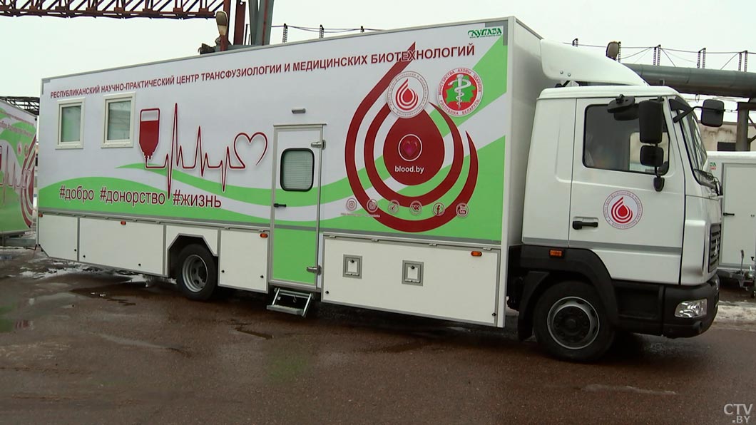 На «МАЗ-Купава» создали большой передвижной комплекс по заготовке донорской крови – показываем, что внутри-10