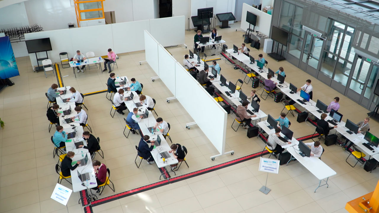 «Инженеры будущего» – более 160 школьников и студентов выступили в финале республиканского конкурса