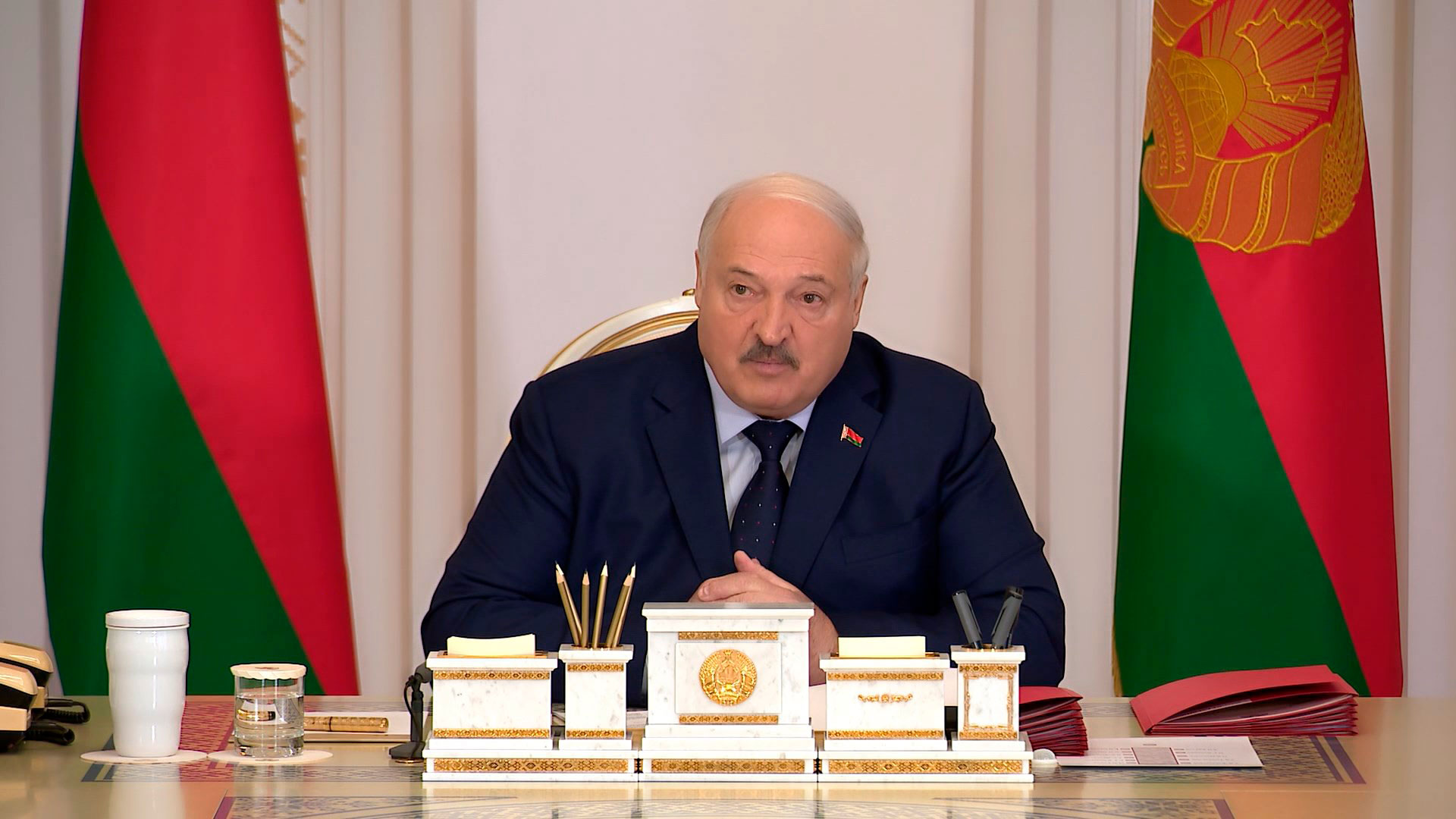 Лукашенко: у нас дефицит трудовых ресурсов. Слава богу, ещё не катастрофический