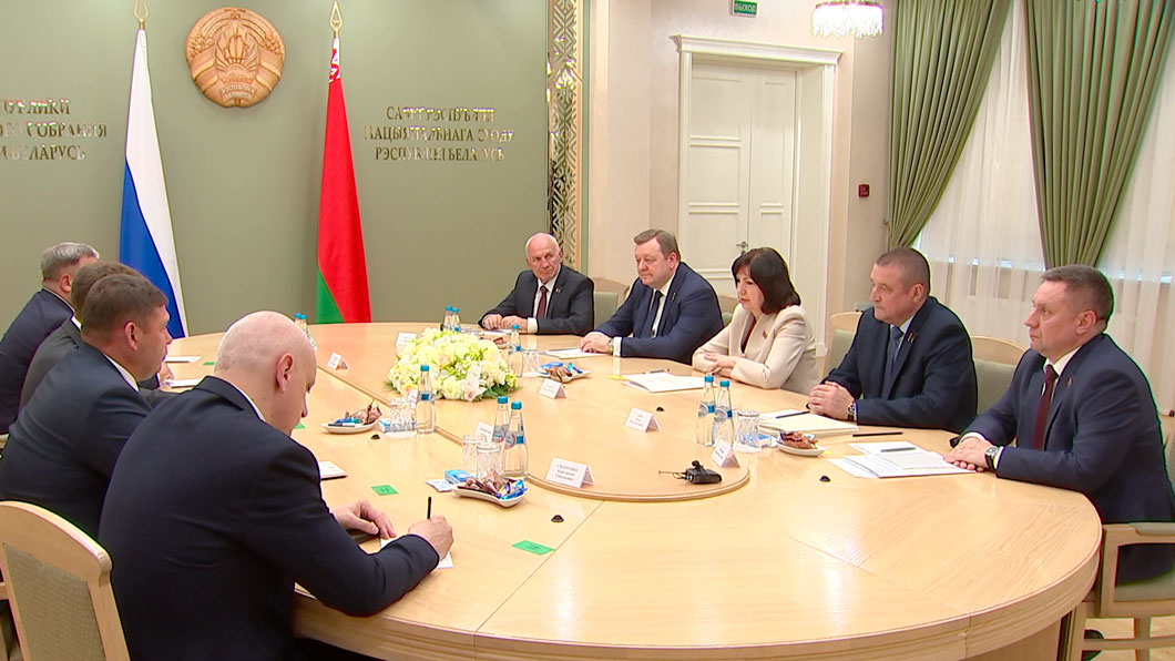 Наталья Кочанова встретилась с губернатором Приморского края