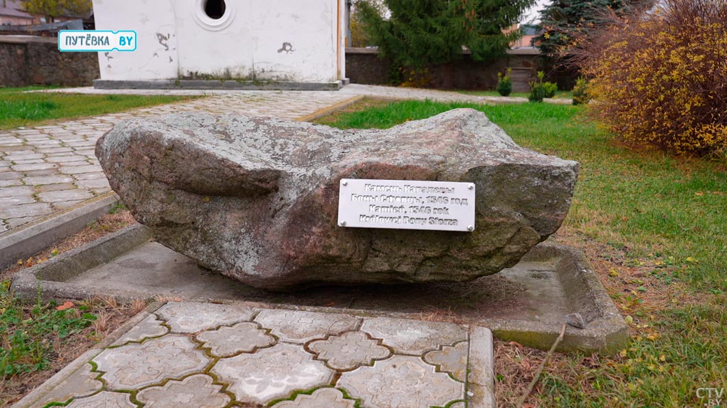 Королева Бона своими руками закладывала фундамент этого костёла – узнали историю святыни в Лунно-4